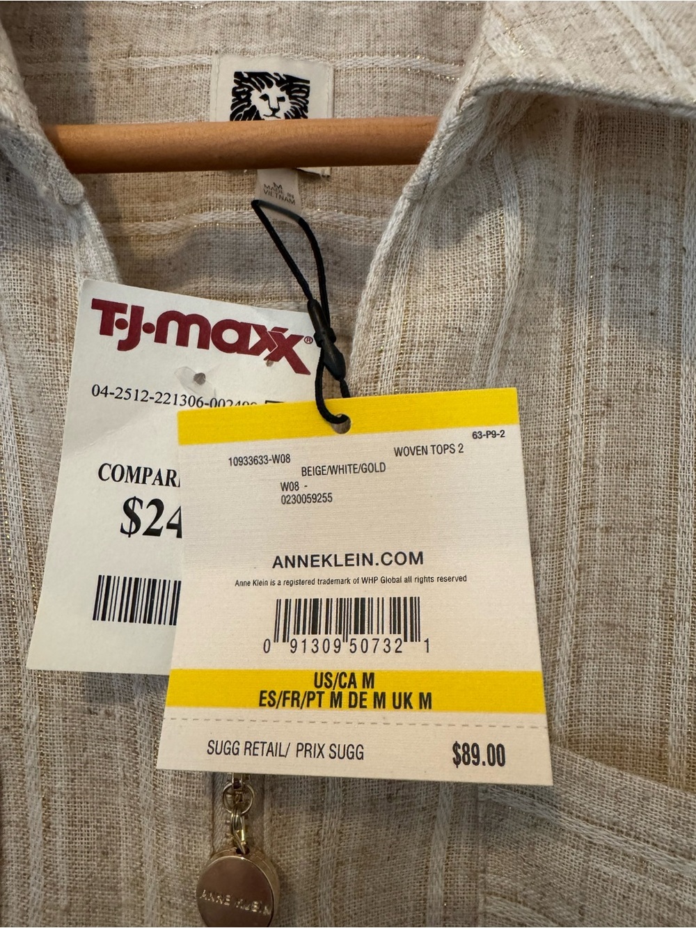 Anne Klein Beige and White Textured Woven Top - Picture 2 of 4